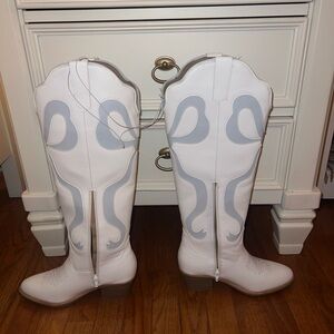 Altar’d state bow boots!